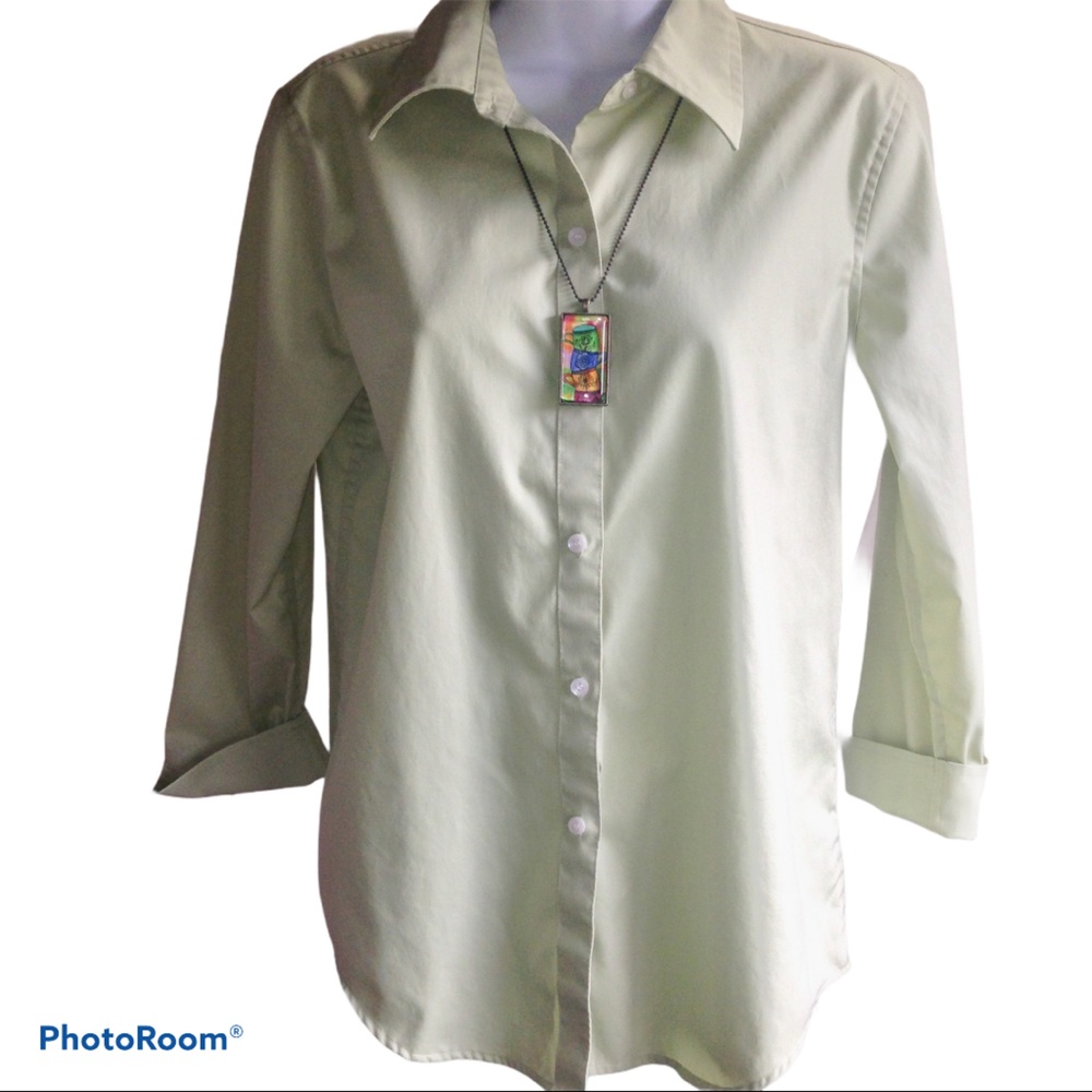 Liz Claiborne Light Green Button Down 3/4 Sleeve